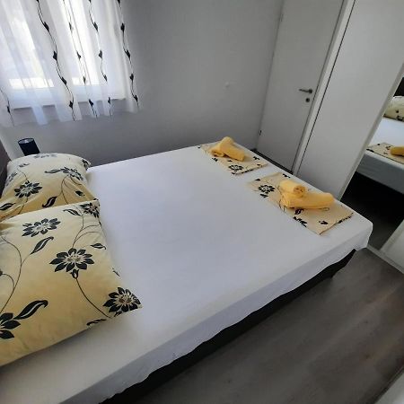 Appartement Apartman The Godfather à Makarska Extérieur photo